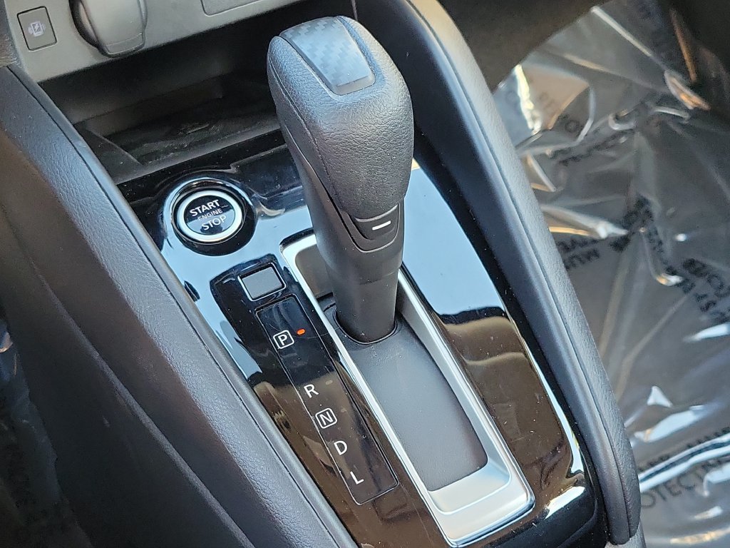 Used 2025 Nissan Versa SV w/ Trunk Package FWD image 26