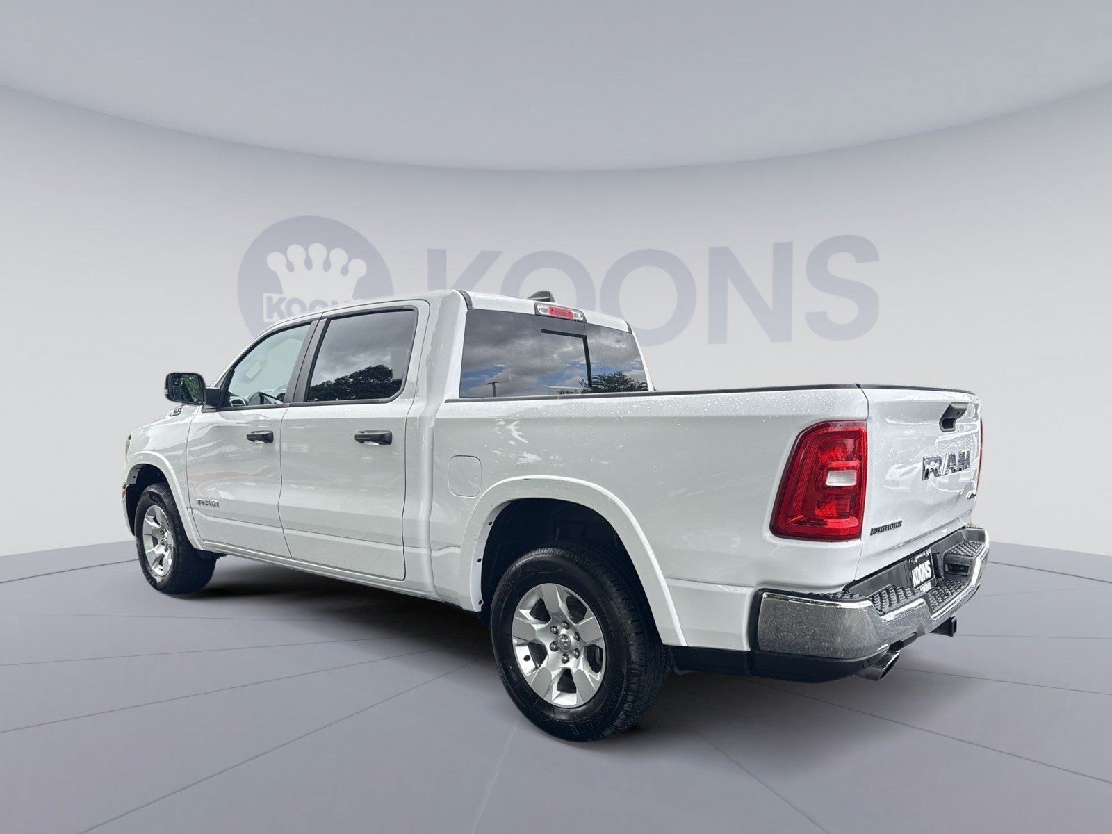 Used 2025 RAM 1500 Big Horn AWD/4WD image 4