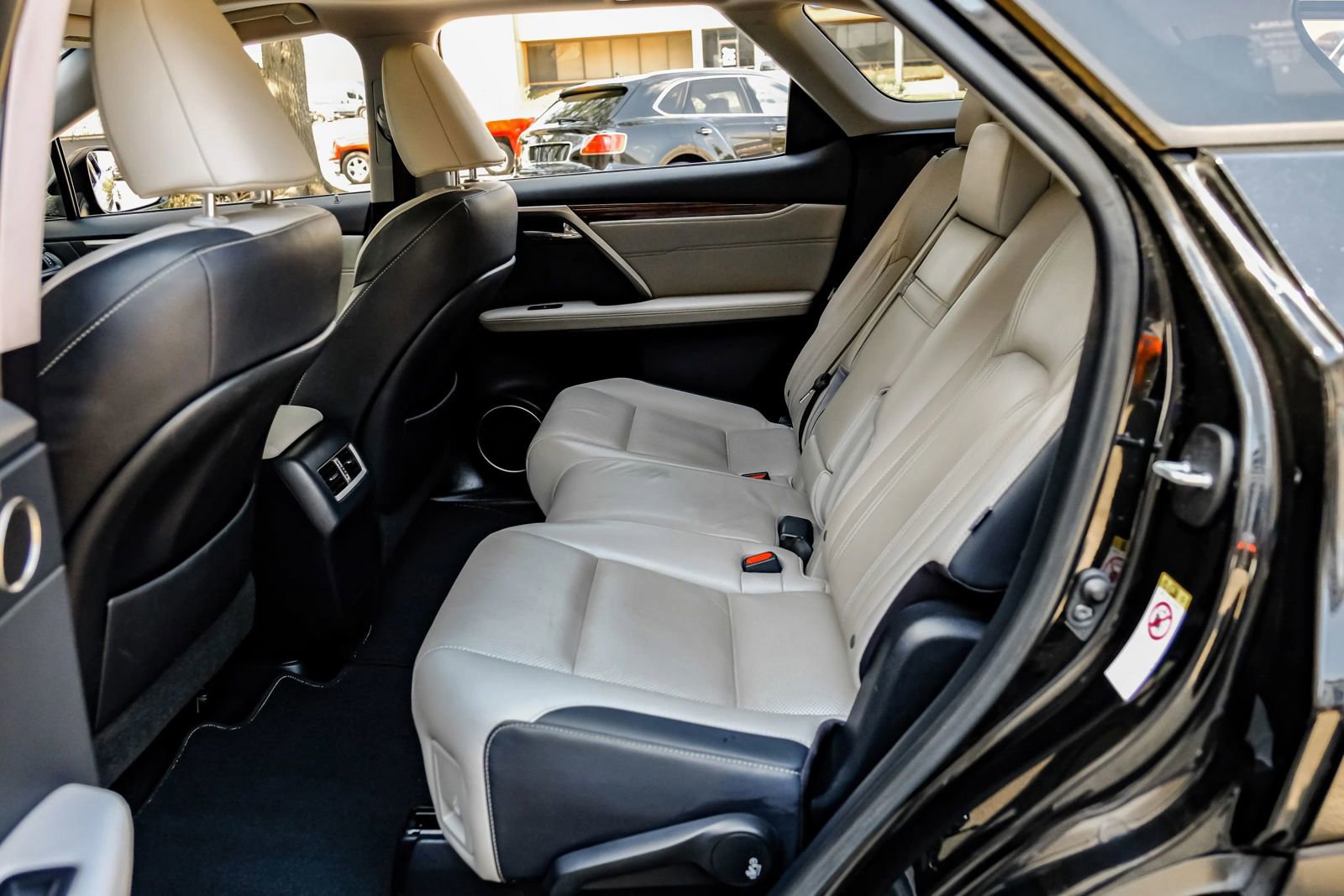 Used 2019 Lexus RX 350L FWD image 41