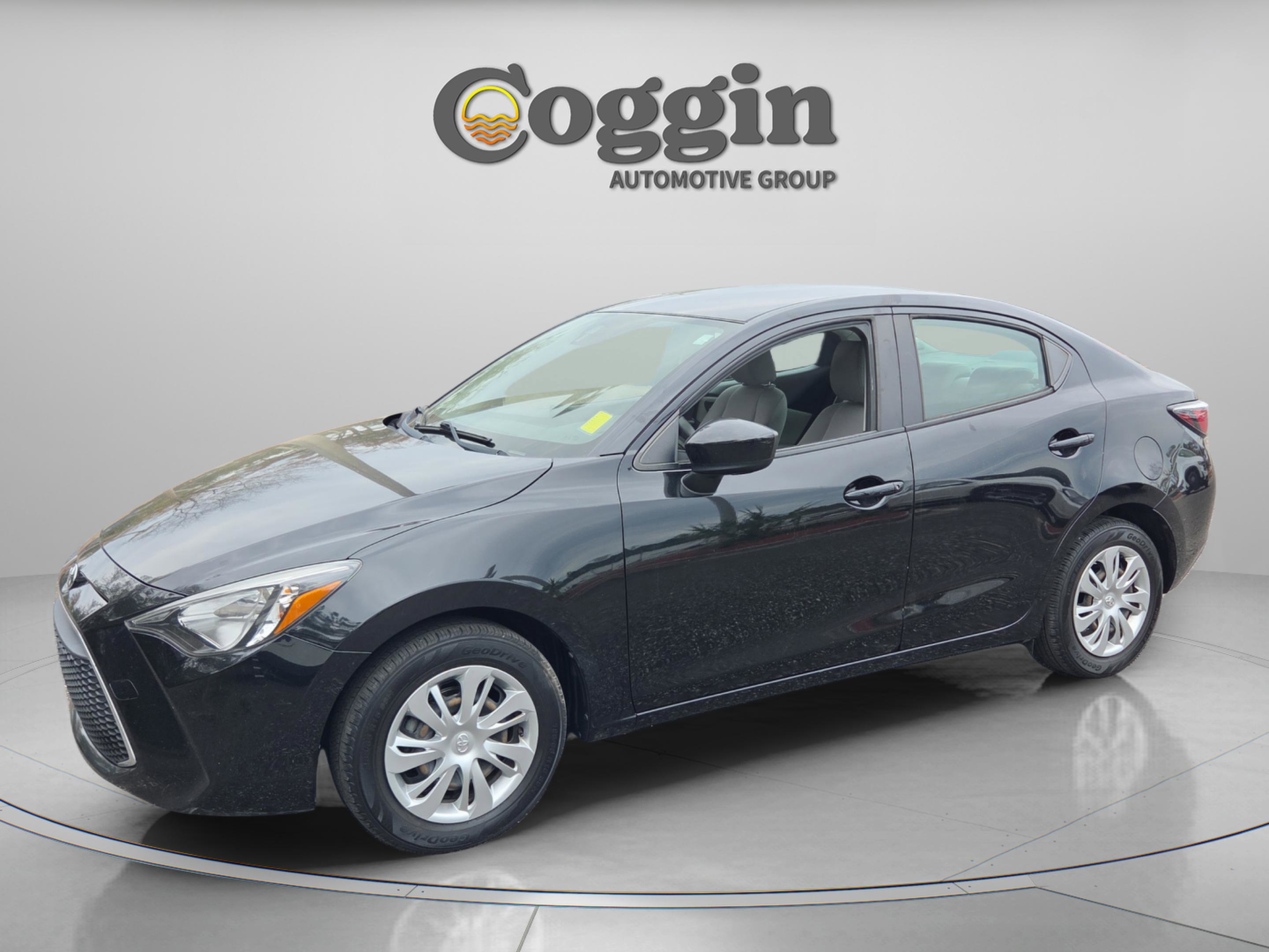 Used 2020 Toyota Yaris L image 1