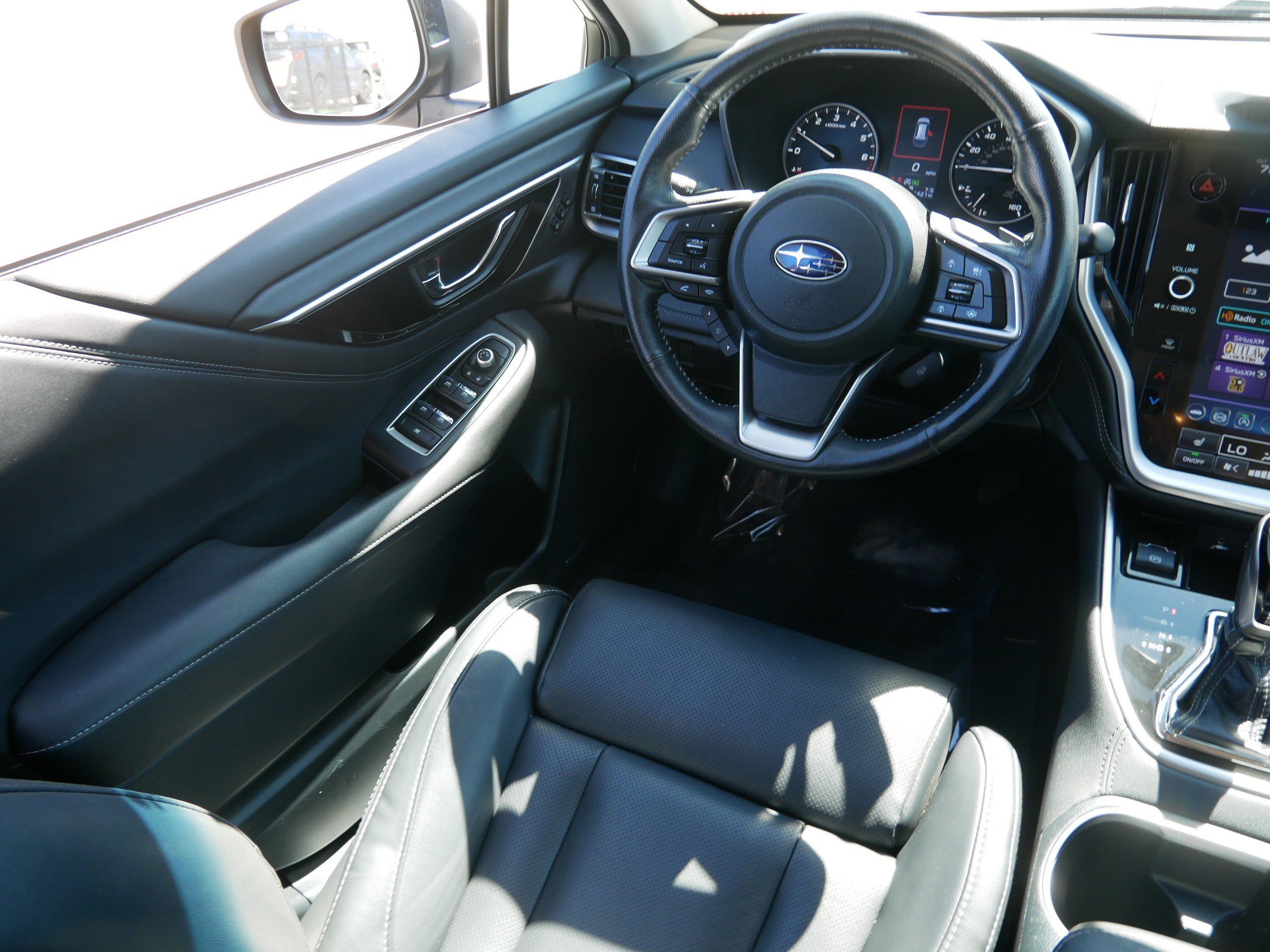 Used 2022 Subaru Outback Limited image 9