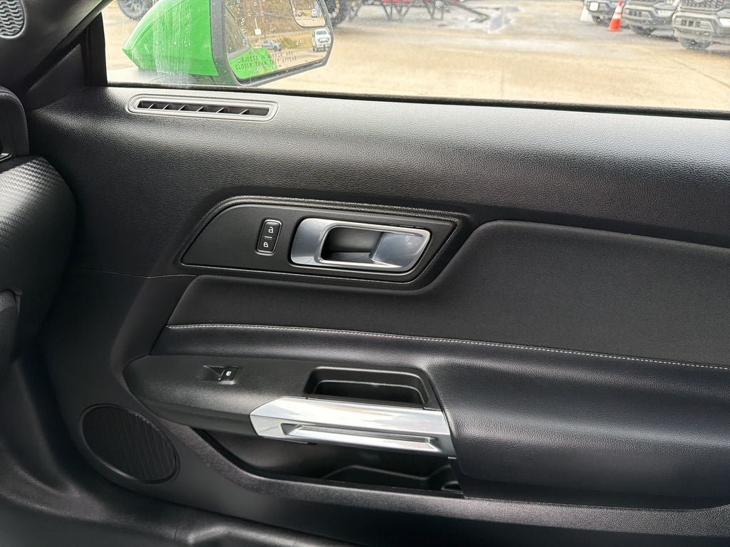 Used 2019 Ford Mustang Coupe RWD image 23