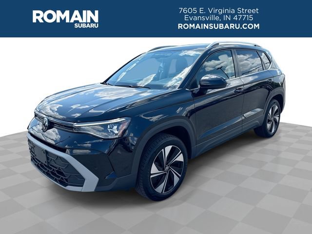 Used 2025 Volkswagen Taos SE AWD/4WD image 1