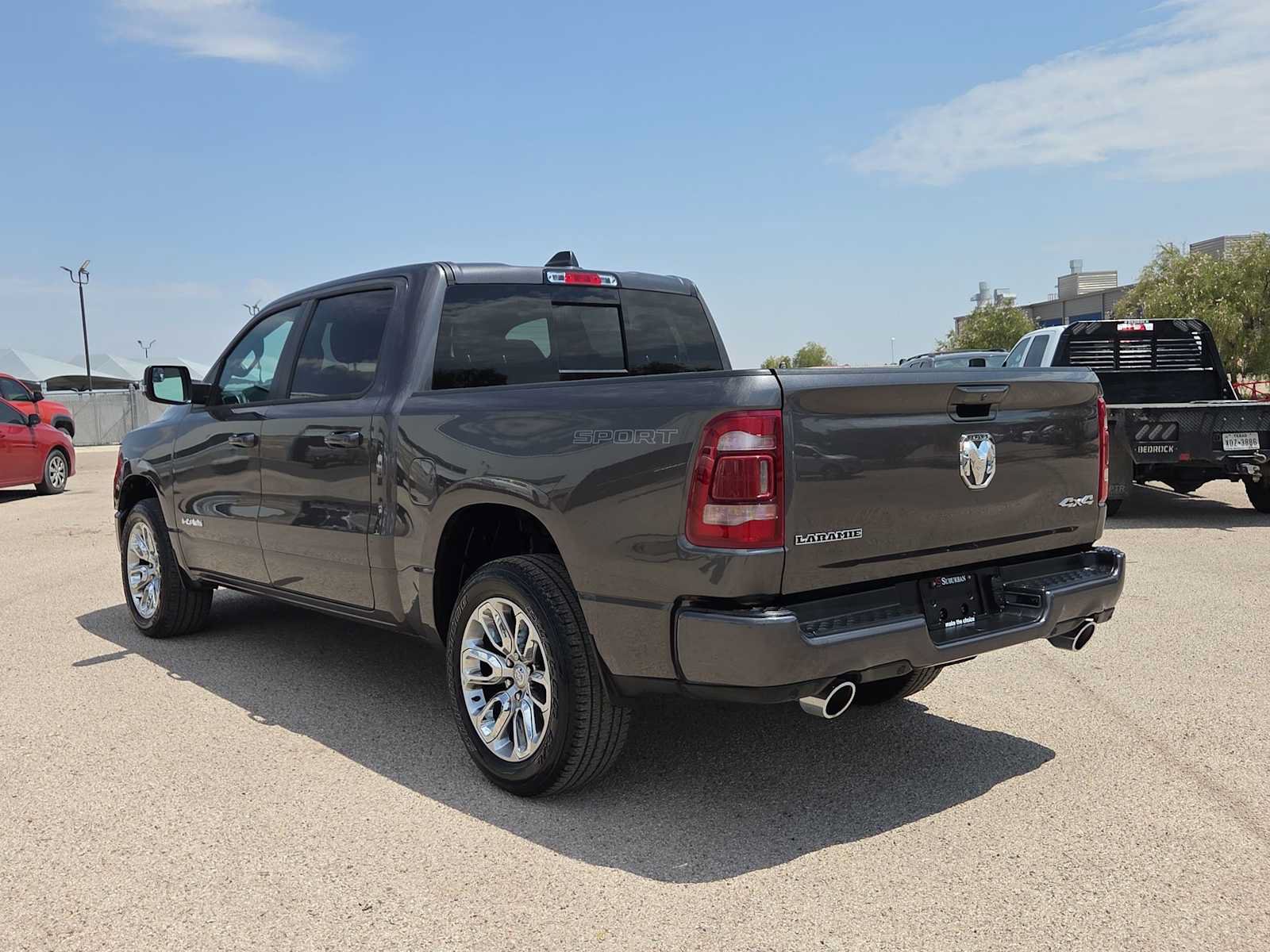 Used 2023 RAM 1500 Laramie AWD/4WD image 6