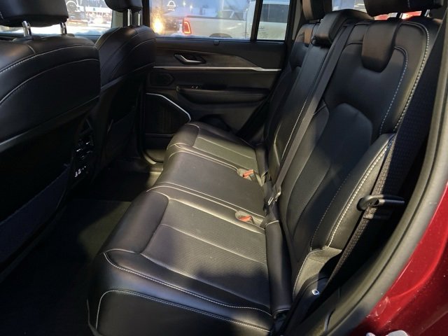 Used 2022 Jeep Grand Cherokee Limited 4xe w/ Luxury Tech Group II image 31