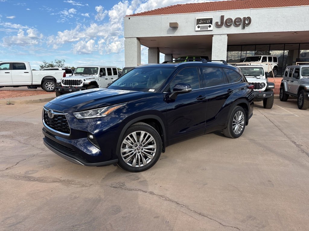 Used 2022 Toyota Highlander Platinum