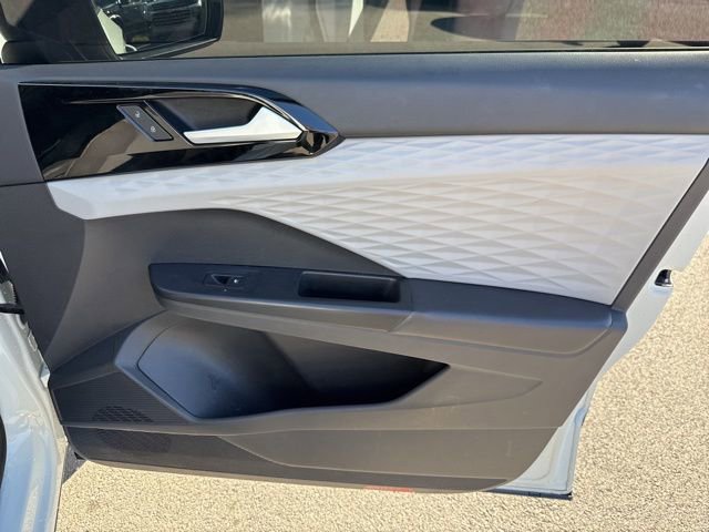 Used 2022 Volkswagen Taos S image 15