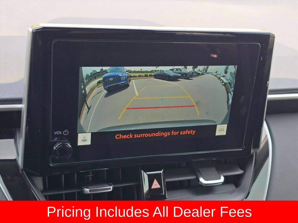Used 2024 Toyota Corolla Cross XLE w/ Convenience Package AWD/4WD image 17