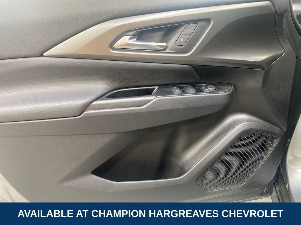 Certified 2025 Chevrolet Equinox EV LT w/ Comfort Package FWD image 30