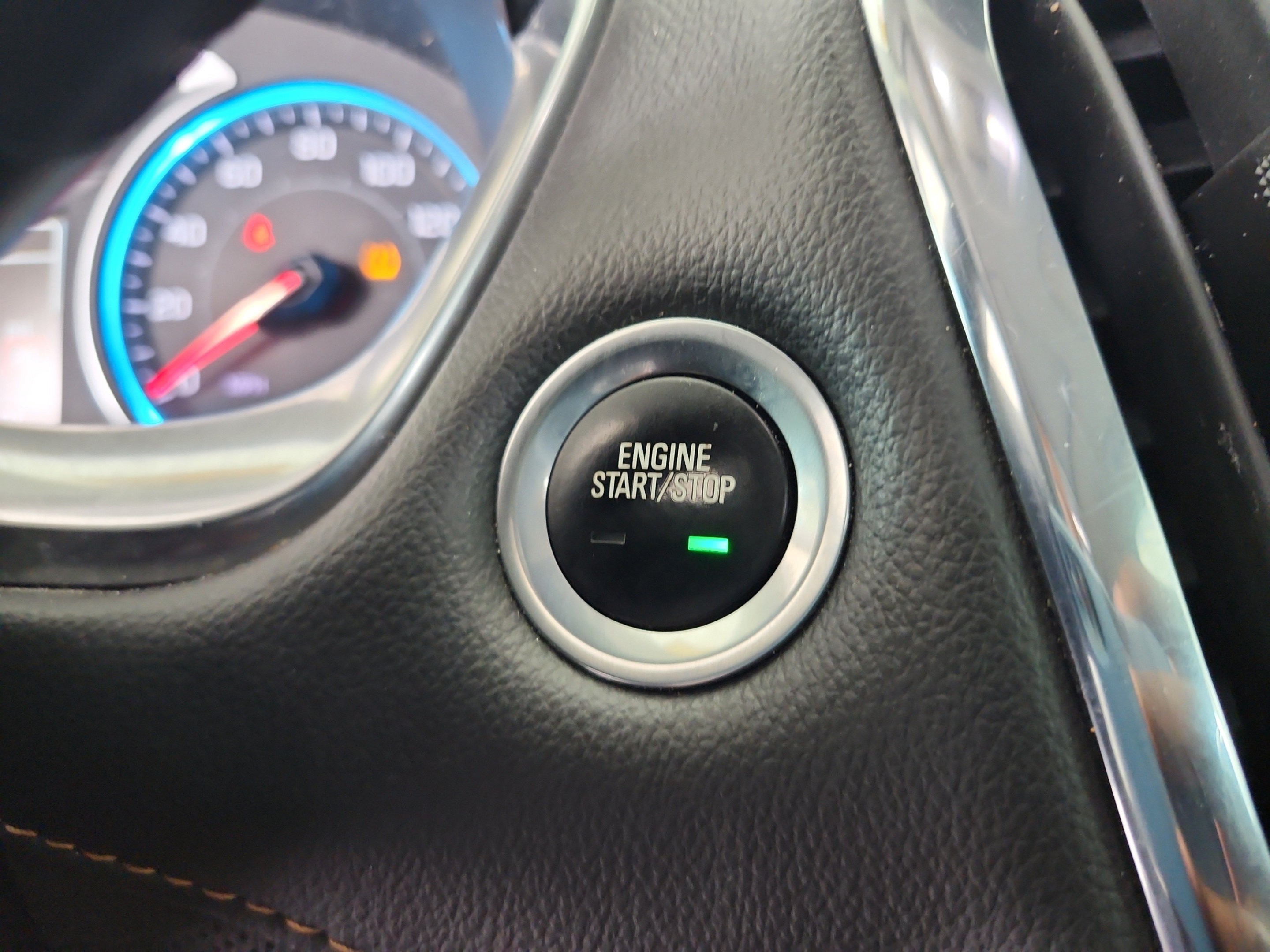 Used 2018 Chevrolet Traverse Premier w/ Redline Edition FWD image 26