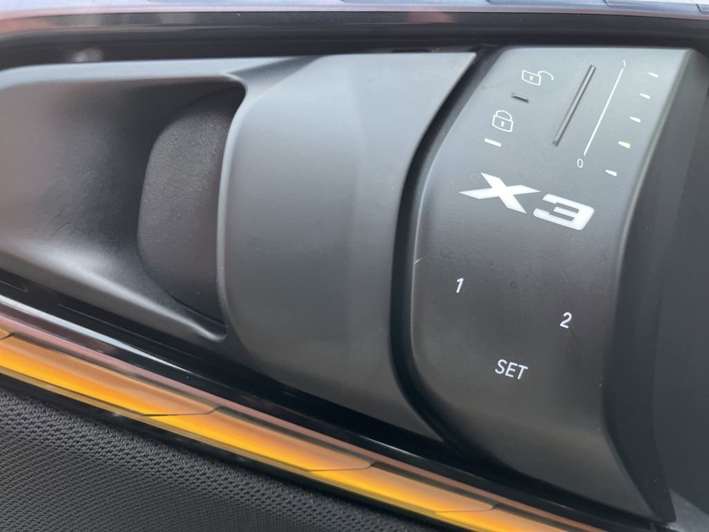 Used 2025 BMW X3 xDrive30i image 12