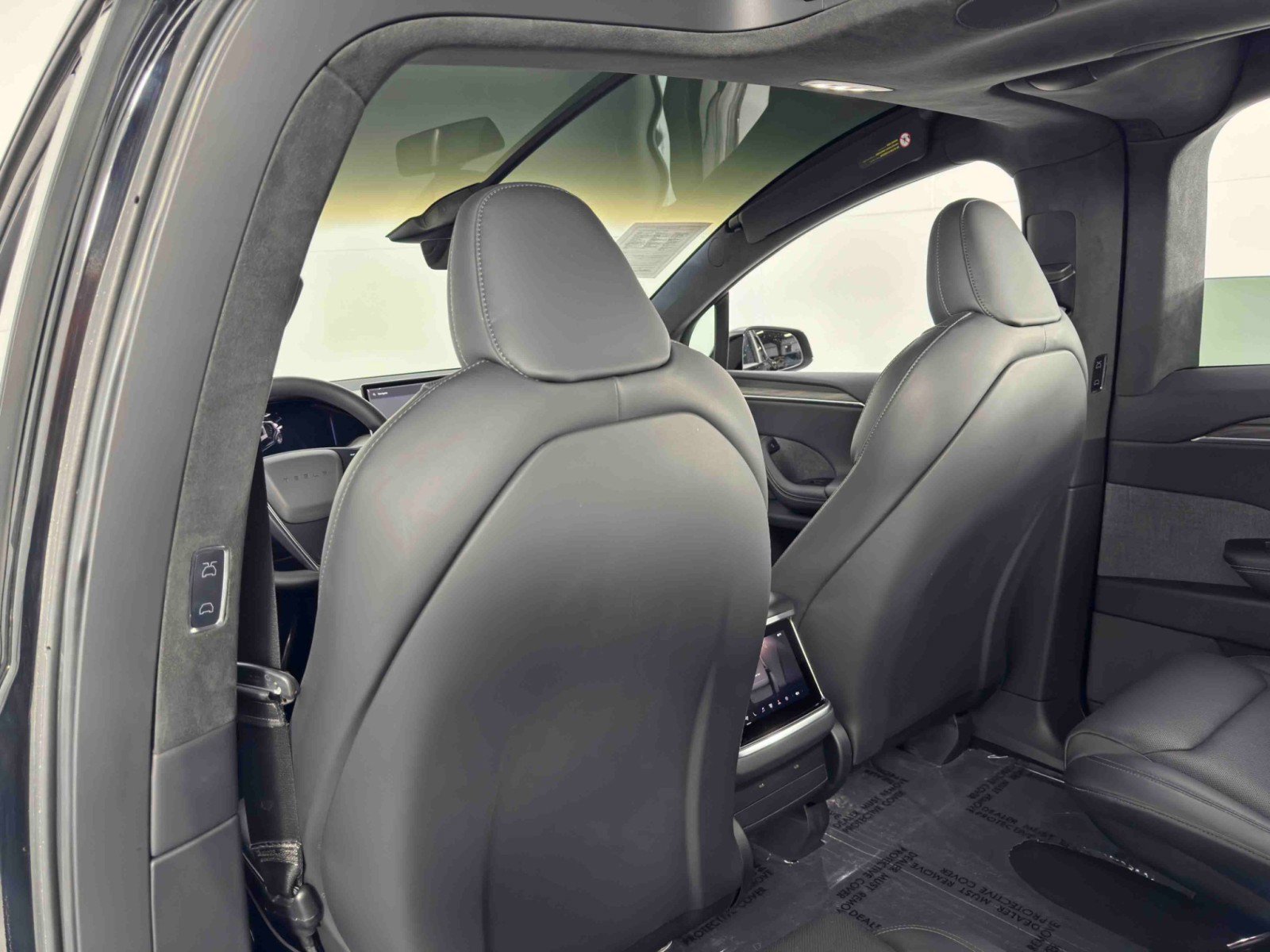 Used 2022 Tesla Model X image 37