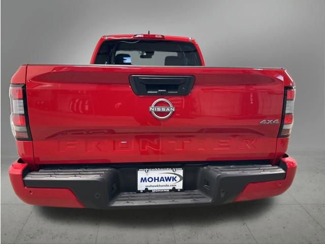 Used 2025 Nissan Frontier SV image 6