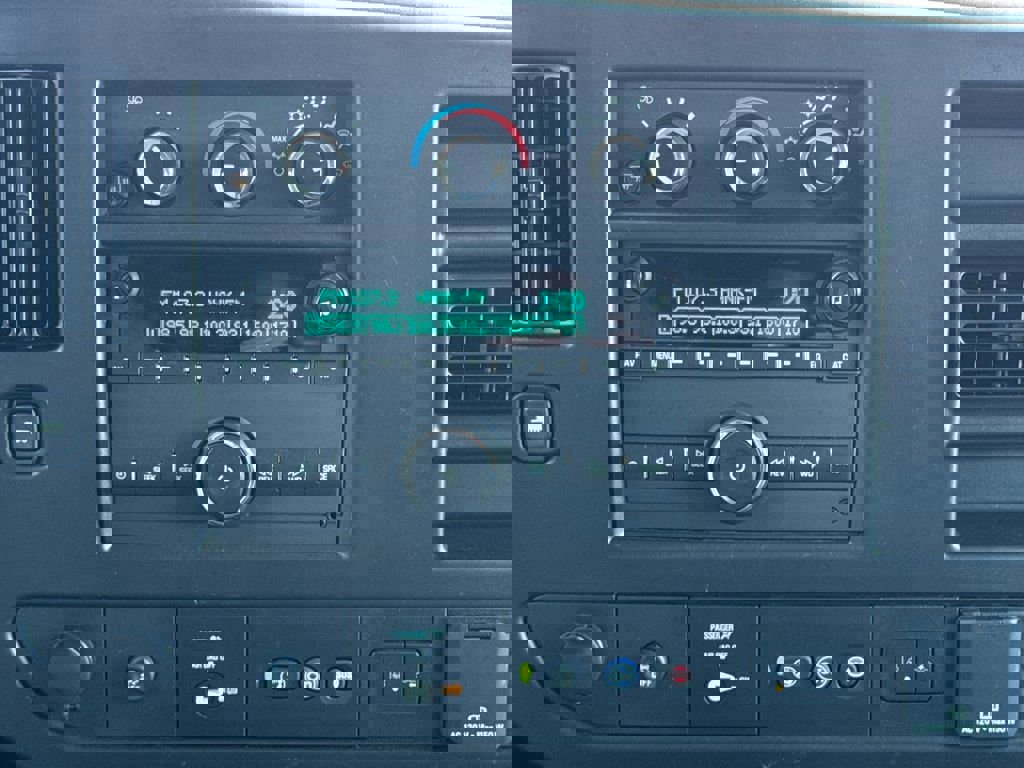 Used 2023 Chevrolet Express 3500 LT w/ LT Preferred Equipment Group image 22