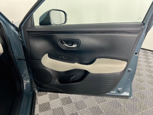 Certified 2024 Honda HR-V LX image 29