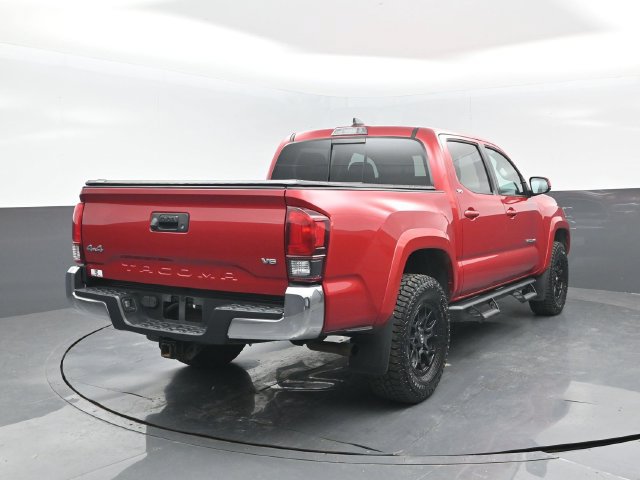 Used 2021 Toyota Tacoma SR5 AWD/4WD image 19
