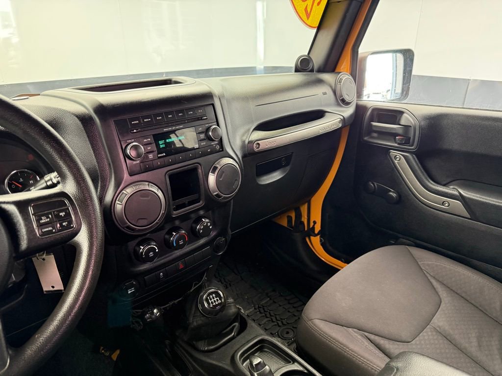Used 2013 Jeep Wrangler Unlimited Sport image 5