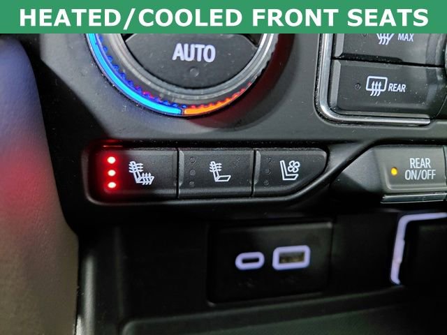 Certified 2024 GMC Yukon XL SLT AWD/4WD image 4