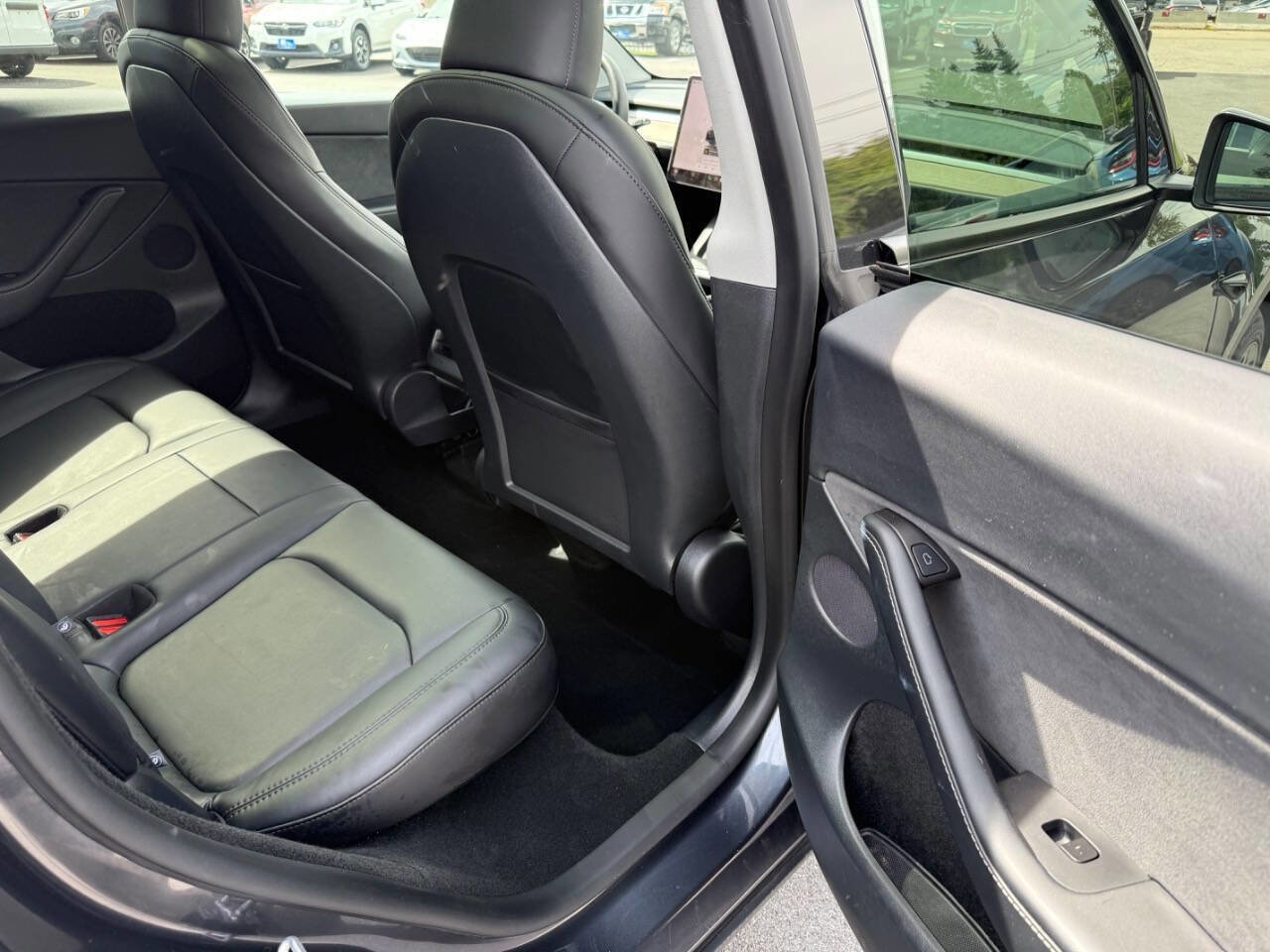 Used 2025 Tesla Model Y Long Range image 10