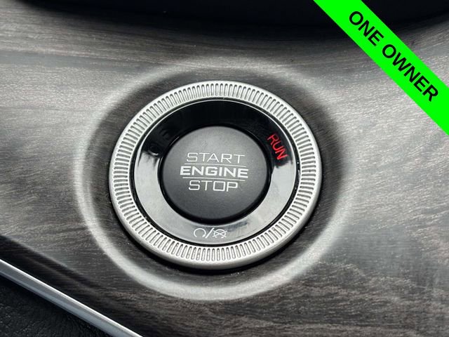 Used 2023 Jeep Grand Cherokee Limited w/ Black Appearance Package AWD/4WD image 15