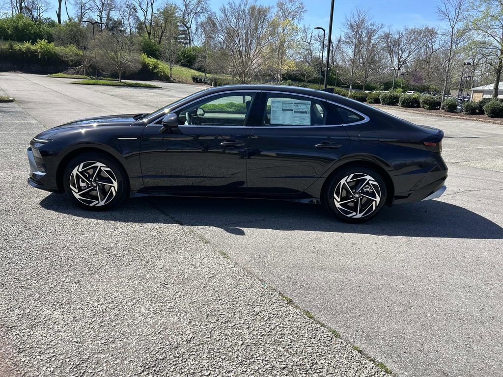 New 2026 Hyundai Sonata SEL FWD image 4