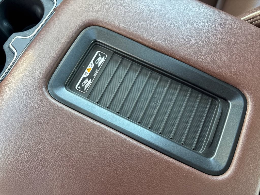 Used 2018 Chevrolet Silverado 3500 High Country image 39