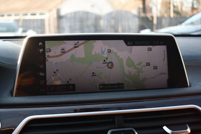 Used 2018 BMW 740i xDrive image 37