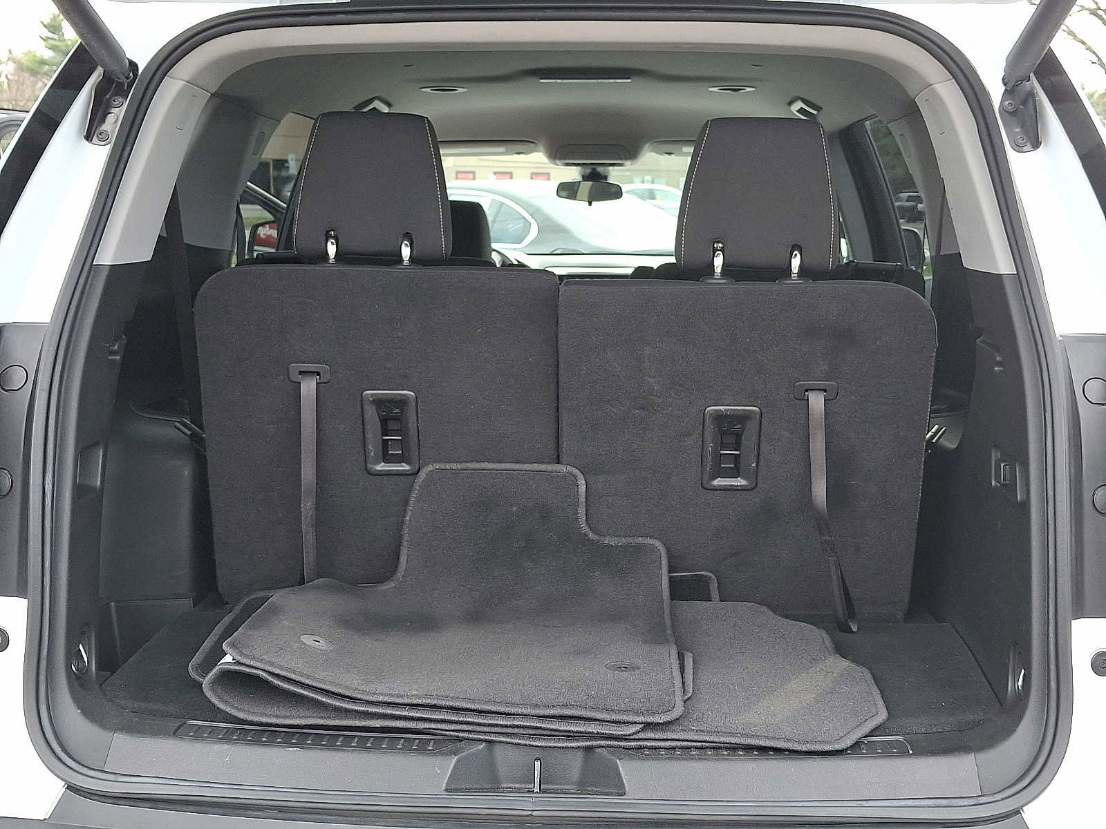 Used 2023 GMC Acadia SLE w/ Driver Convenience Package image 27