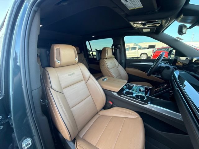 Used 2025 Cadillac Escalade ESV Premium Luxury w/ Touring Package AWD/4WD image 22