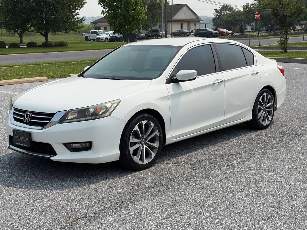 Used 2014 Honda Accord Sport image 4