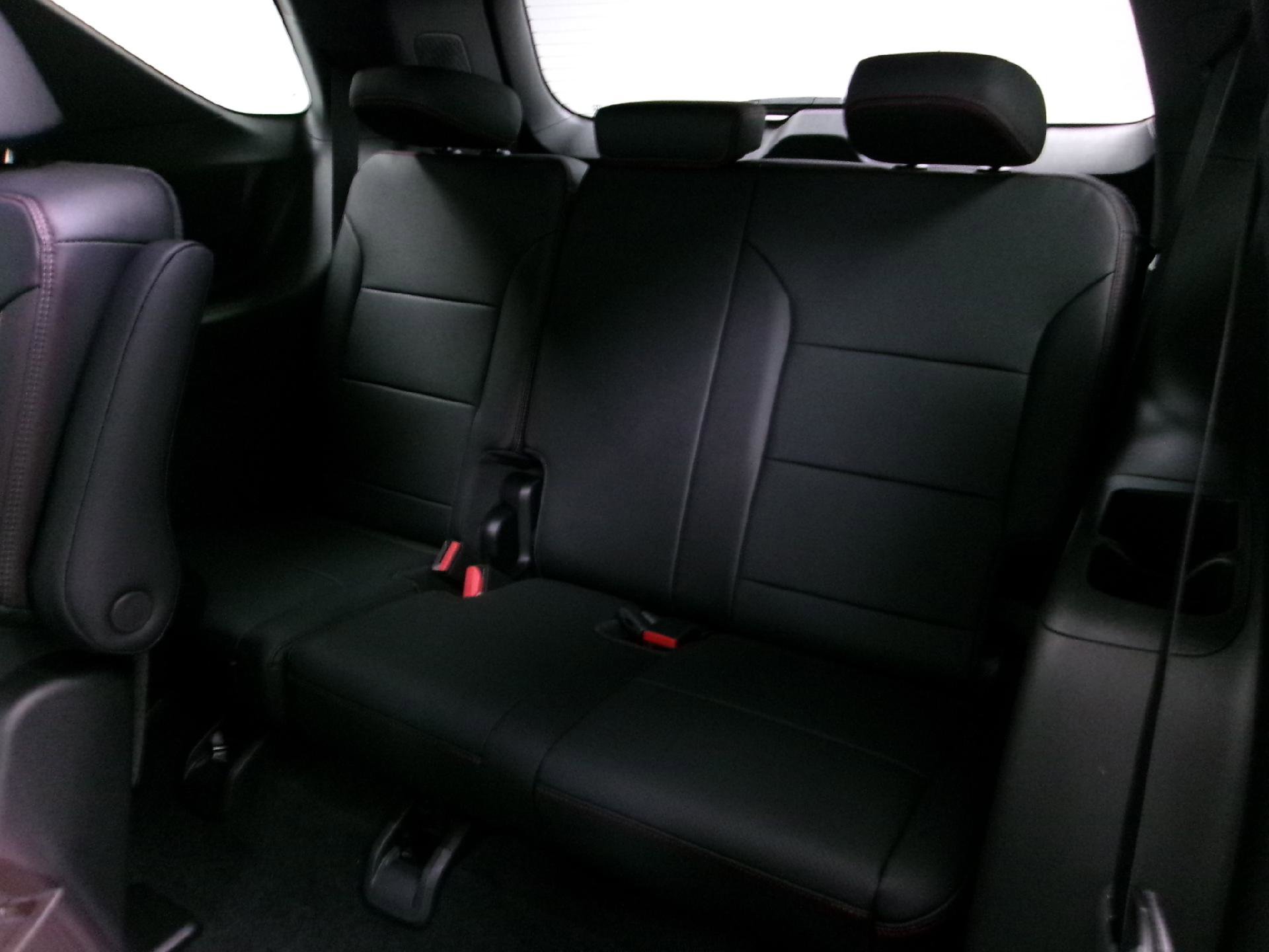 New 2026 Chevrolet Traverse RS image 12