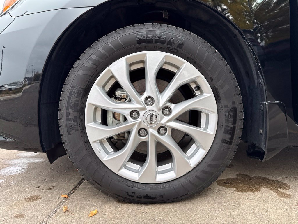 Used 2019 Nissan Sentra S w/ Appearance Package FWD image 27