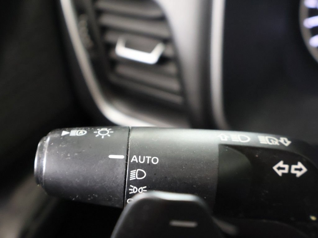Used 2023 Nissan Rogue SV AWD/4WD image 35