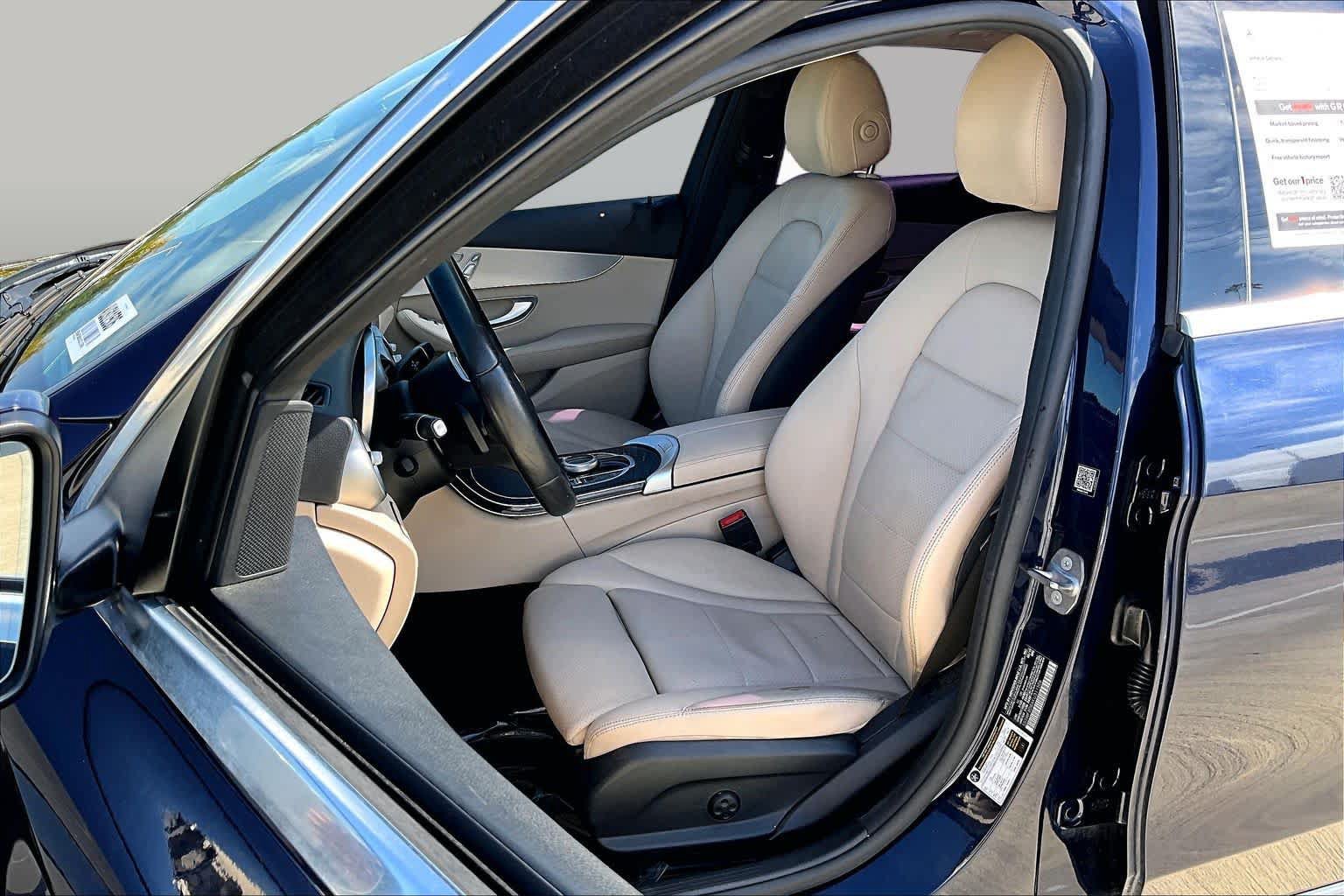 Certified 2019 Mercedes-Benz C 300 Sedan image 8