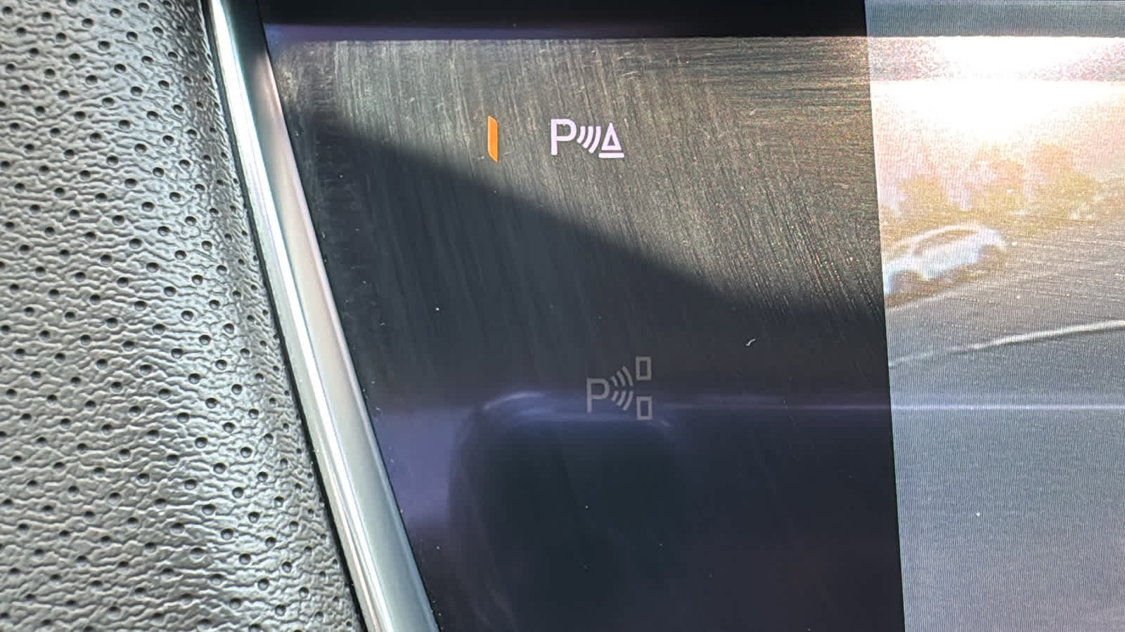 Certified 2018 Cadillac XT5 Luxury w/ Driver Awareness Package FWD image 18