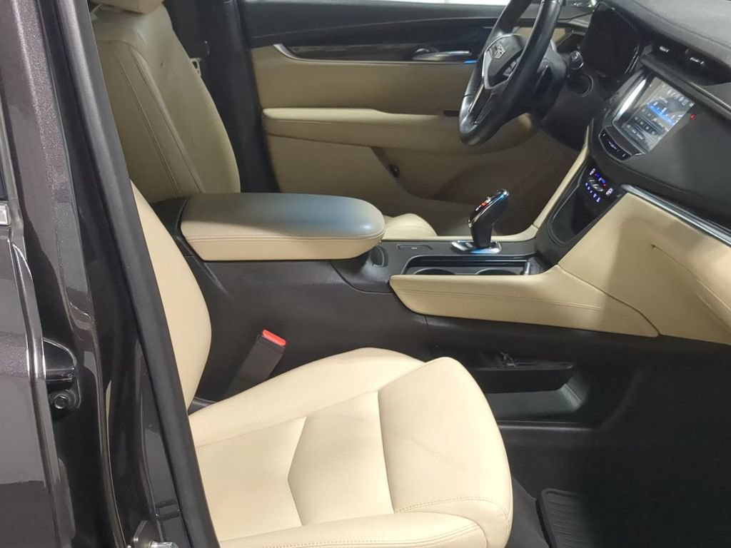 Used 2018 Cadillac XT5 FWD w/ LPO, Wheel Lock Package image 25