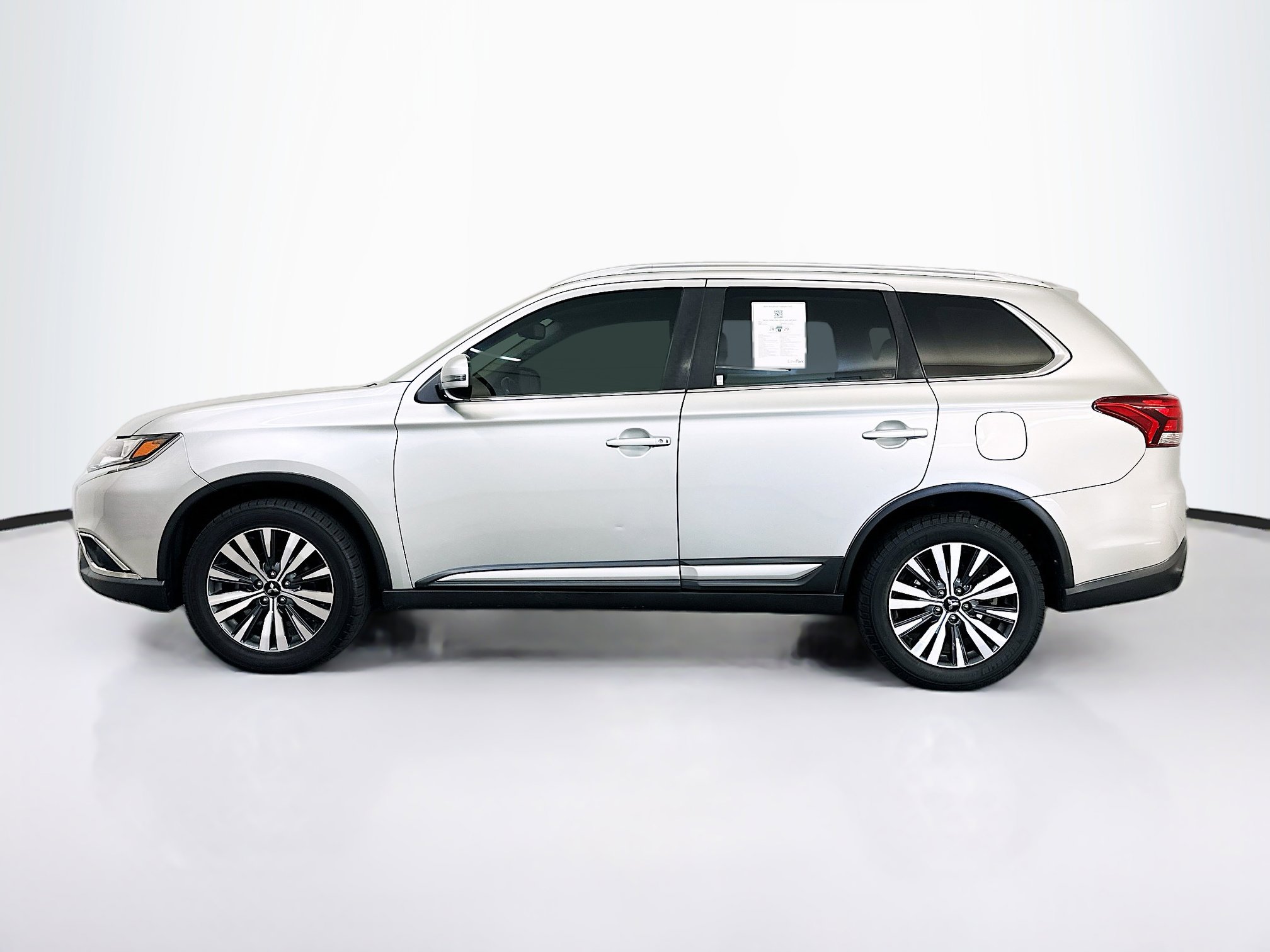 Used 2020 Mitsubishi Outlander SEL AWD/4WD image 4