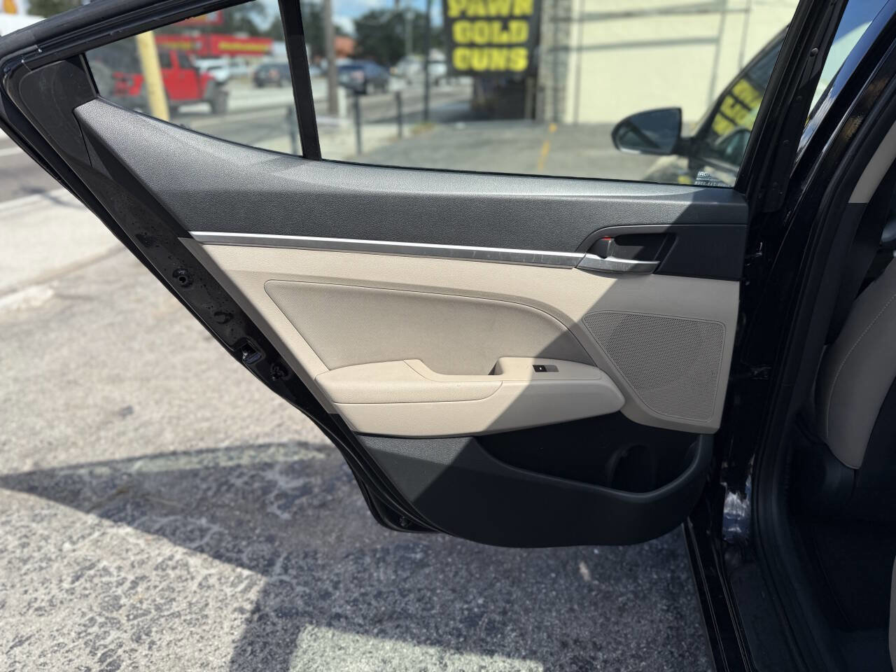Used 2019 Hyundai Elantra SEL image 20