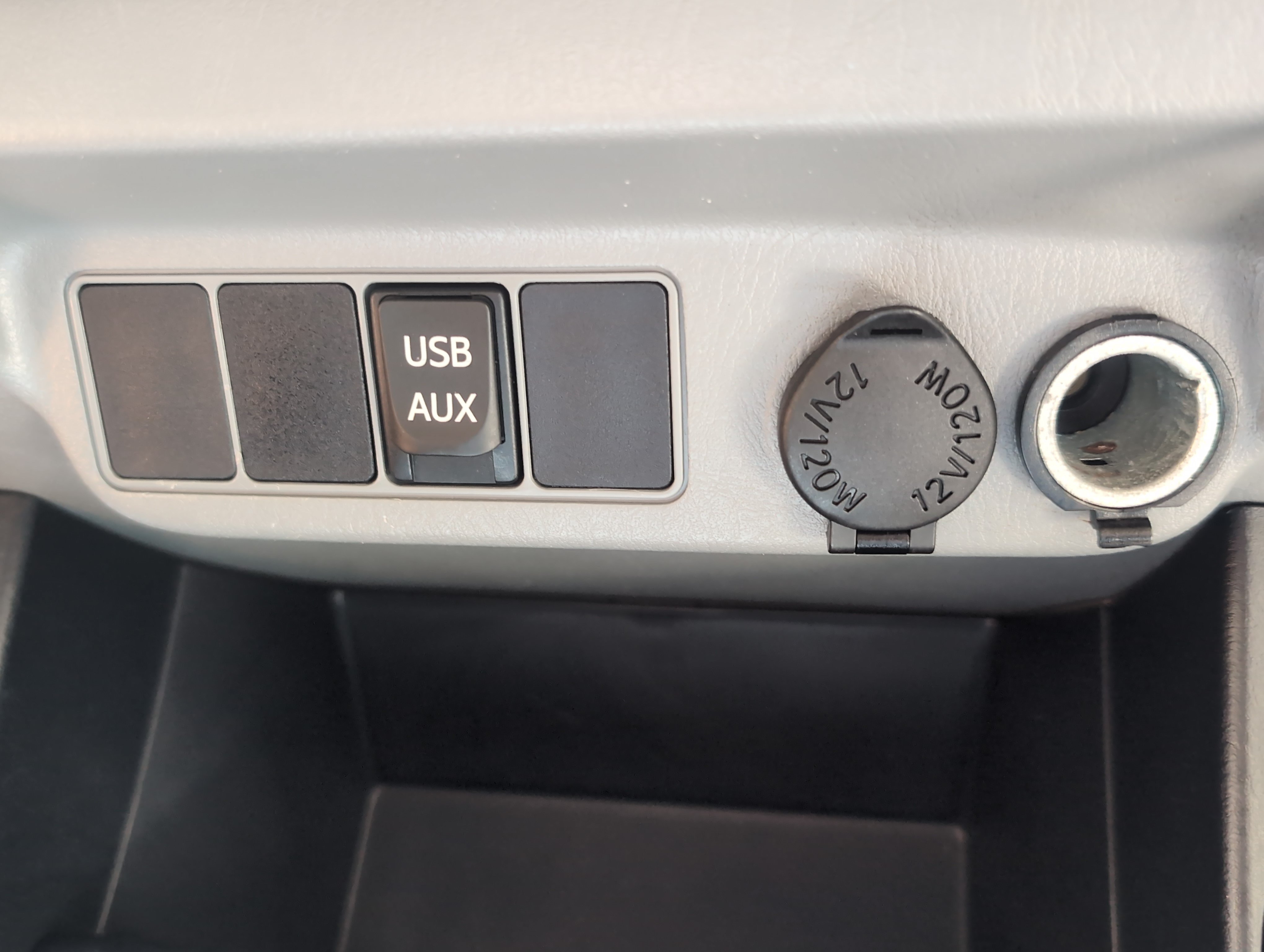 Used 2014 Toyota Tacoma 4x4 Double Cab image 37