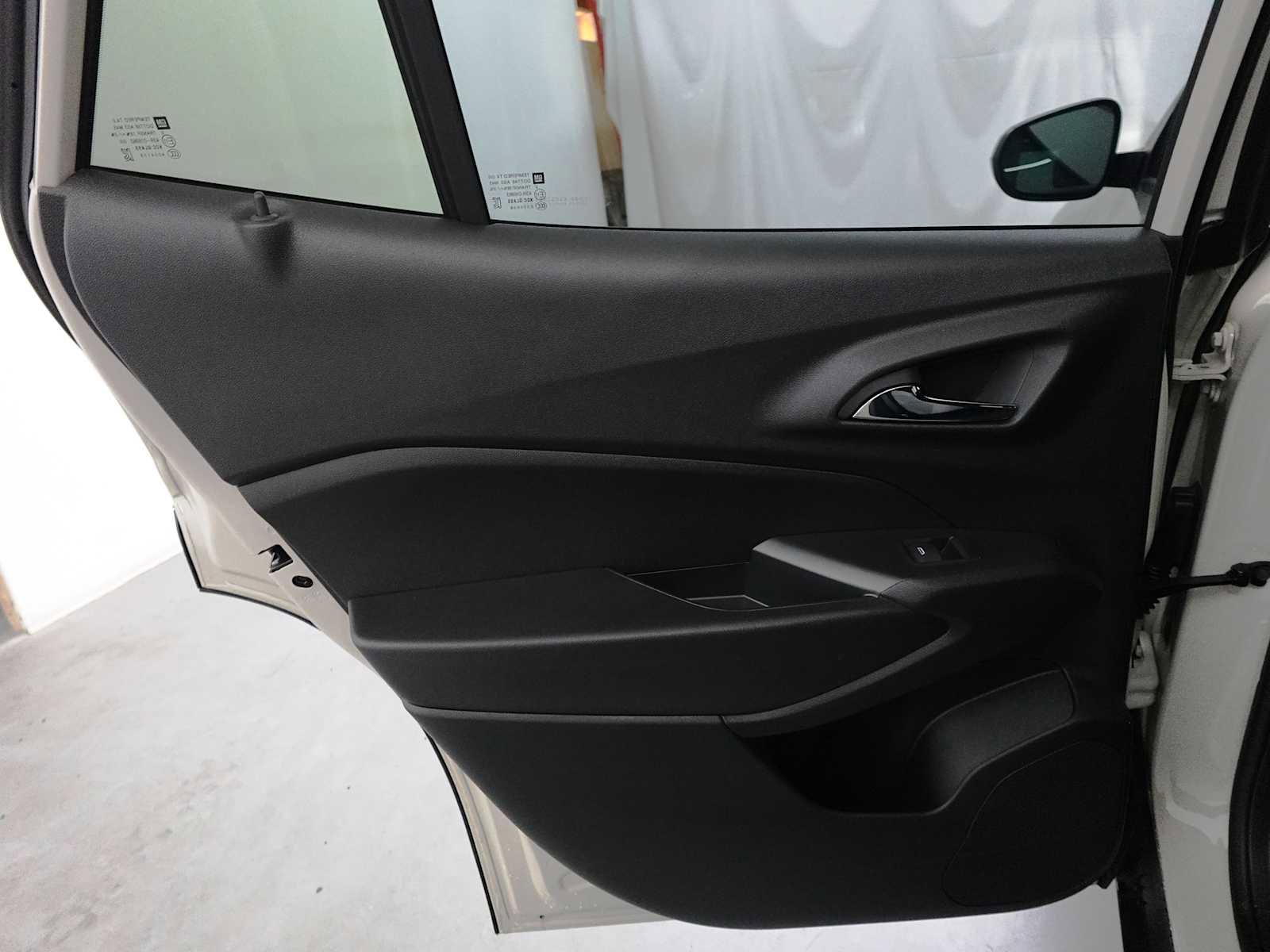 Used 2026 Chevrolet Trax RS FWD image 24