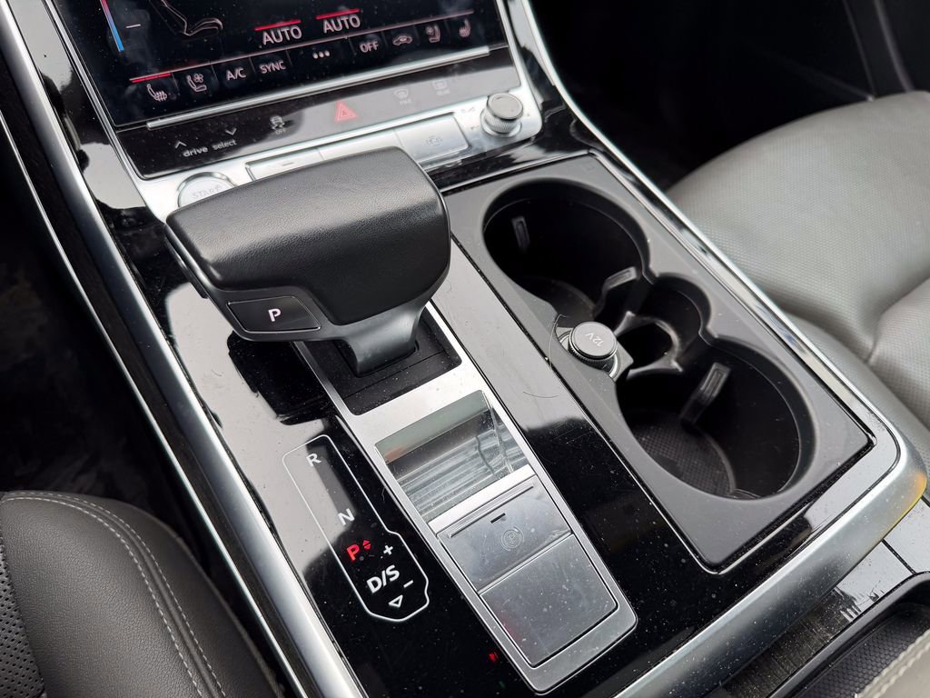 Used 2019 Audi Q8 Prestige w/ Towing Package image 21