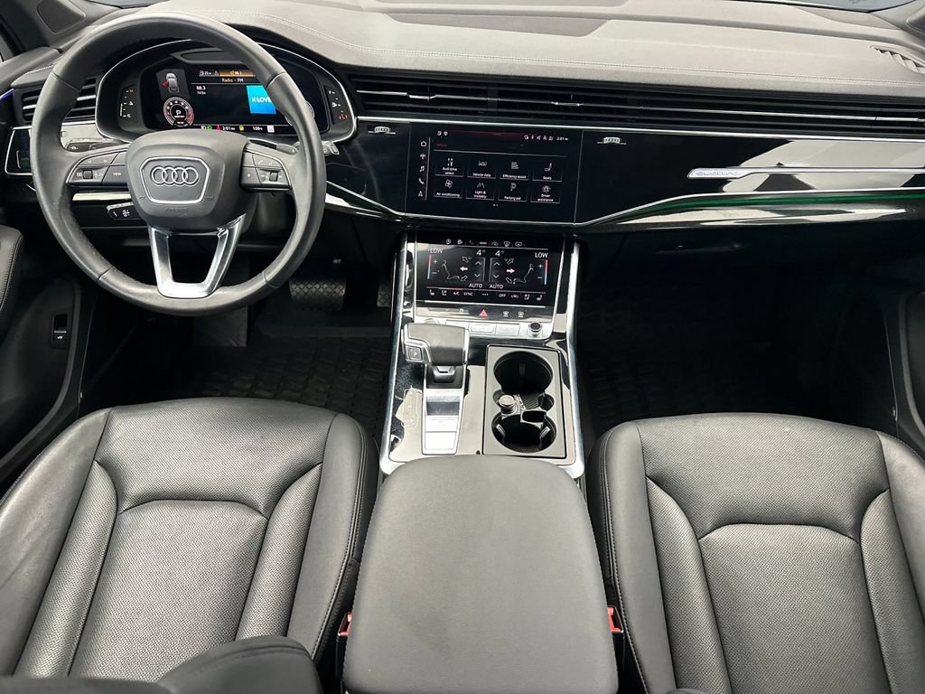 Used 2023 Audi Q7 3.0T Prestige w/ Prestige Package AWD/4WD image 12