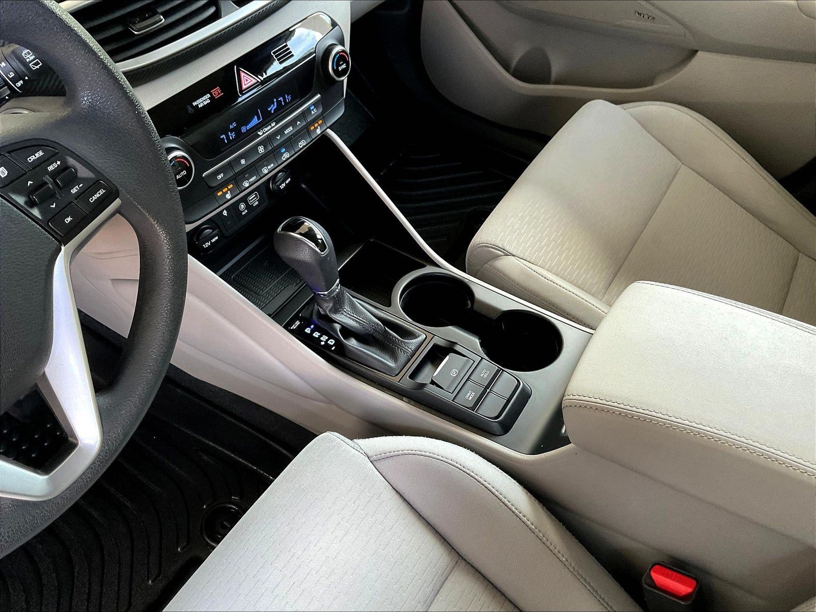 Used 2019 Hyundai Tucson Sport FWD image 17