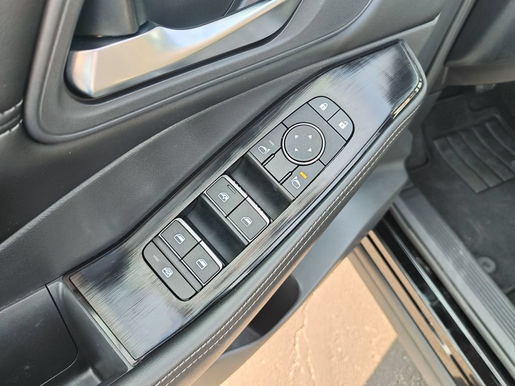 Used 2026 Nissan Rogue SL AWD/4WD image 11