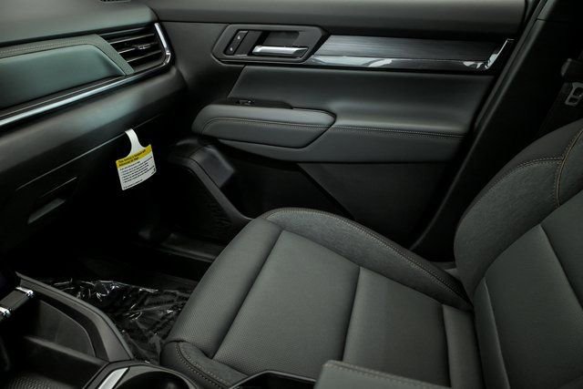 New 2026 GMC Terrain AT4 w/ Convenience Package III image 17