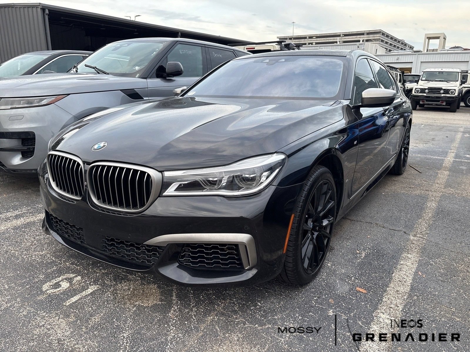 Used 2018 BMW M760i xDrive AWD/4WD image 2
