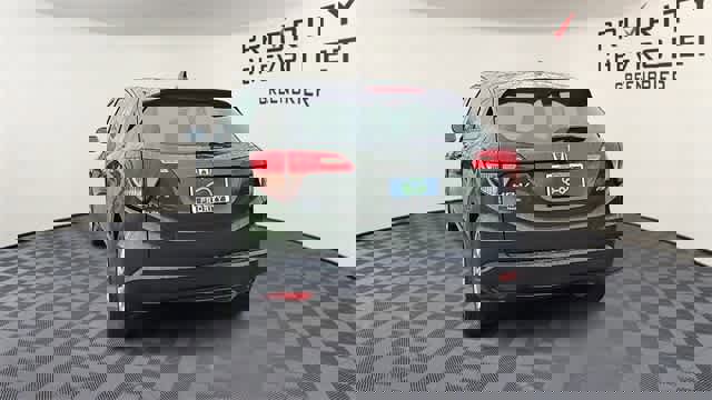 Used 2018 Honda HR-V LX image 7