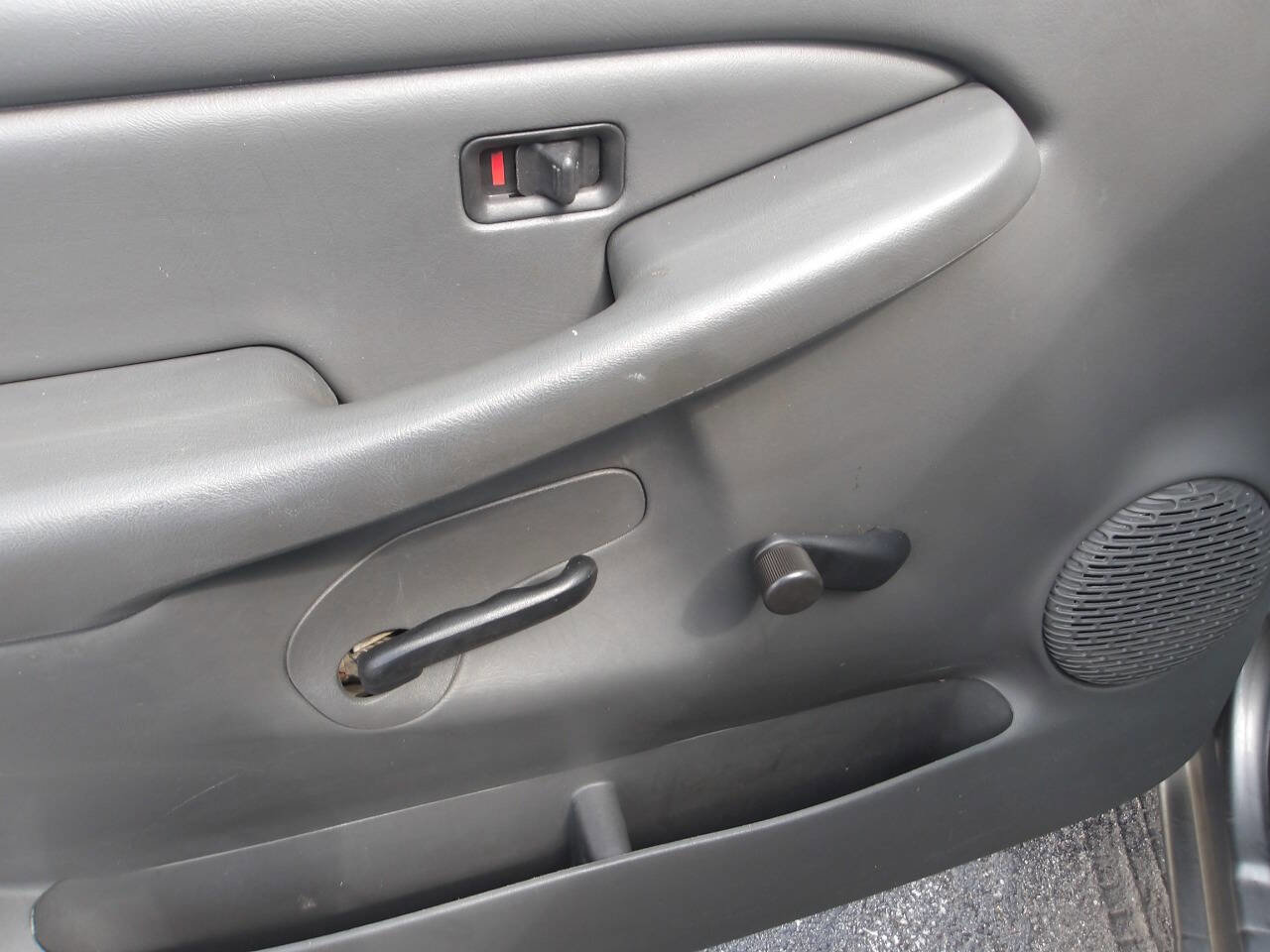 Used 2007 Chevrolet Silverado 1500 W/T RWD image 10