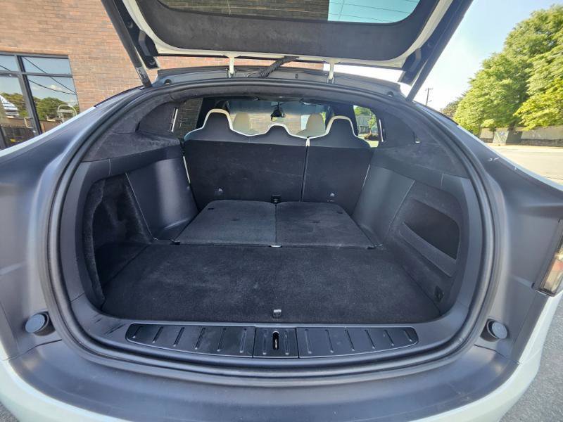 Used 2023 Tesla Model X image 76