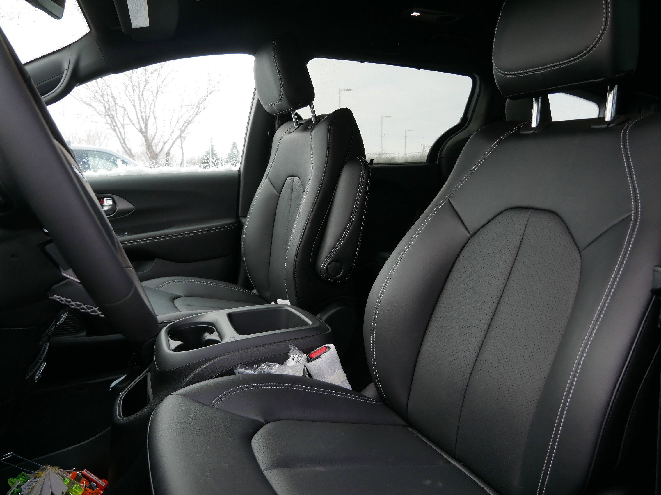 New 2026 Chrysler Voyager LX FWD image 9